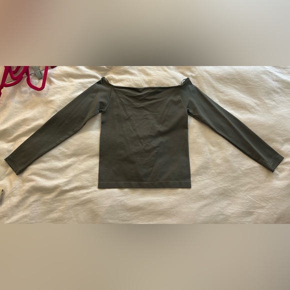 Zara off the shoulder seamless top long sleeve in gray green - Picture 2 of 5